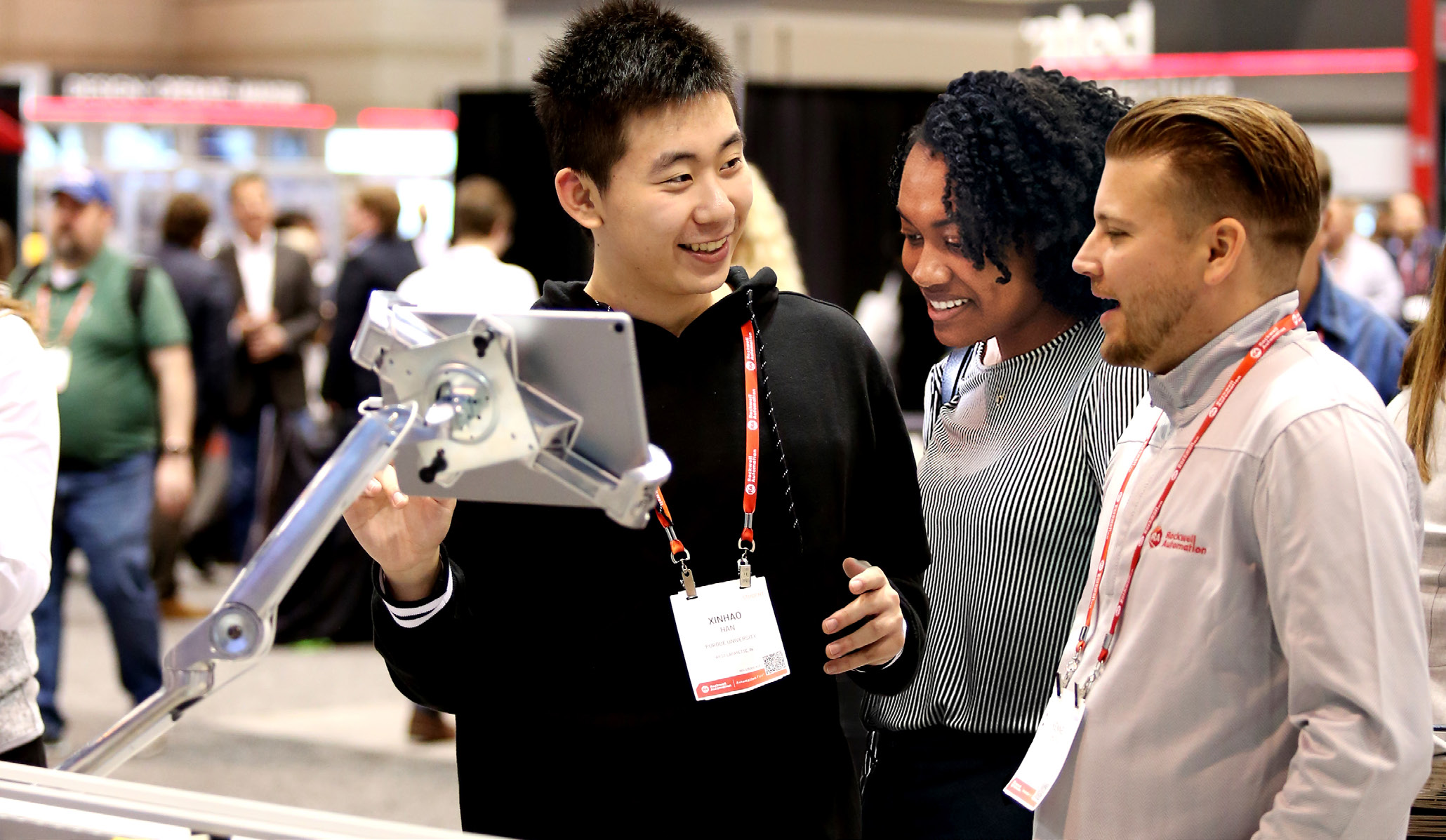 Several participants from last year's fair discuss technology.